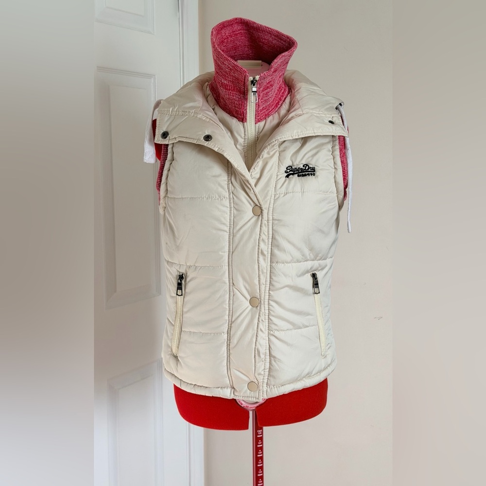 Superdry Cream Pink Puffer Gilet Vest Hooded Zip Up Women’s S–M